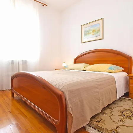 Apartment Edwin 1342 Pula