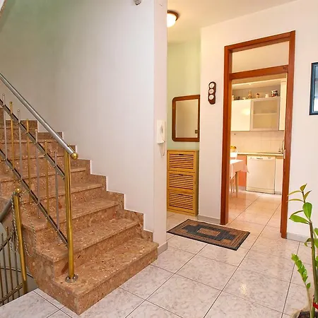 Apartment Edwin 1342 Pula
